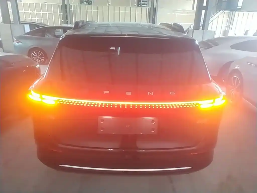 XPeng G9 — миниатюра 6