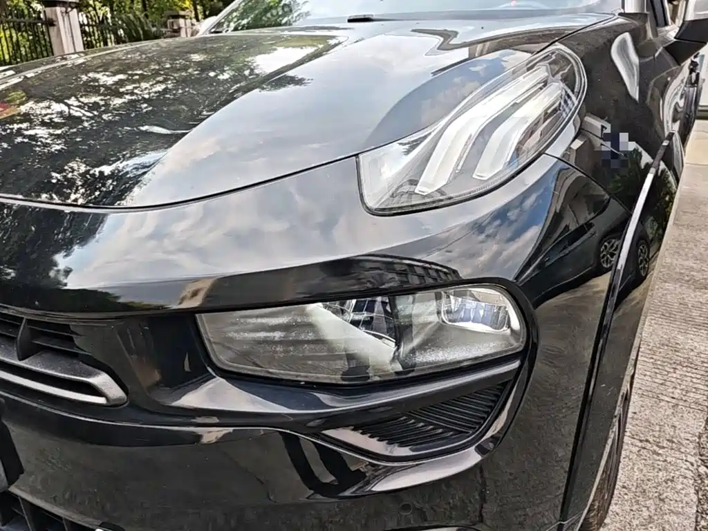 Lynk & Co 02 Hatchback — миниатюра 24