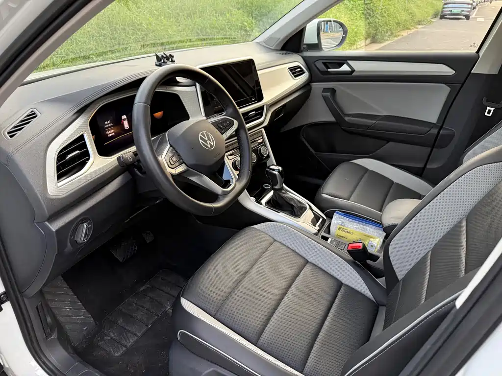 Volkswagen T-Roc — миниатюра 5