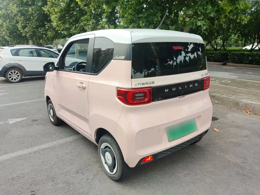 Wuling MINIEV — миниатюра 5