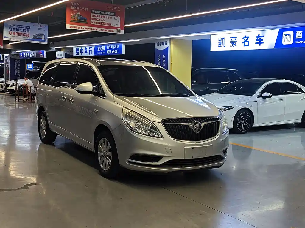 Buick GL8 2017 25S Luxury V