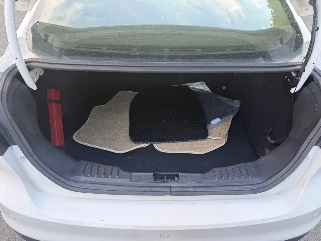 Ford Focus — миниатюра 8