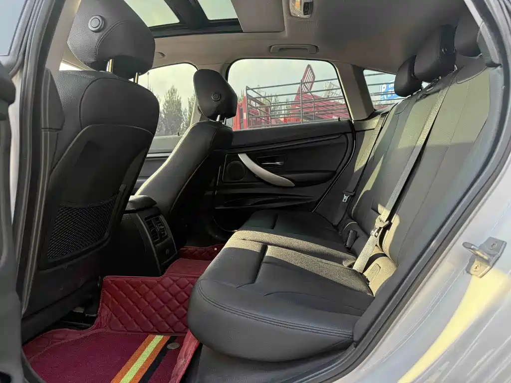 BMW 3 Series GT — миниатюра 12