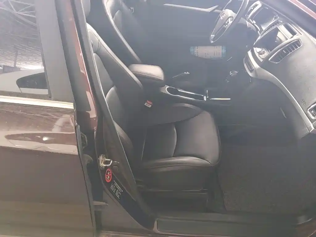 Geely Vision — миниатюра 25