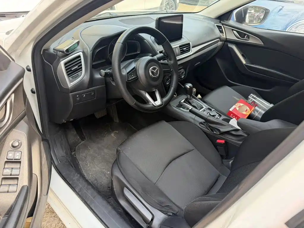 Mazda 3 Axela — миниатюра 12