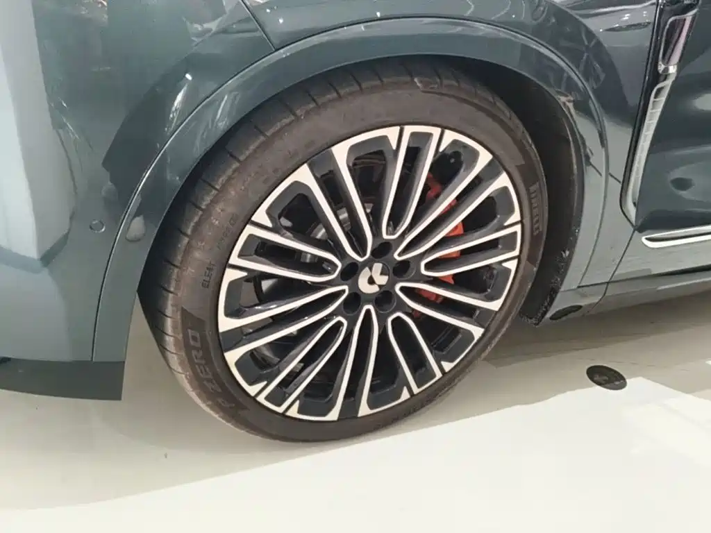 NIO ES8 — миниатюра 23