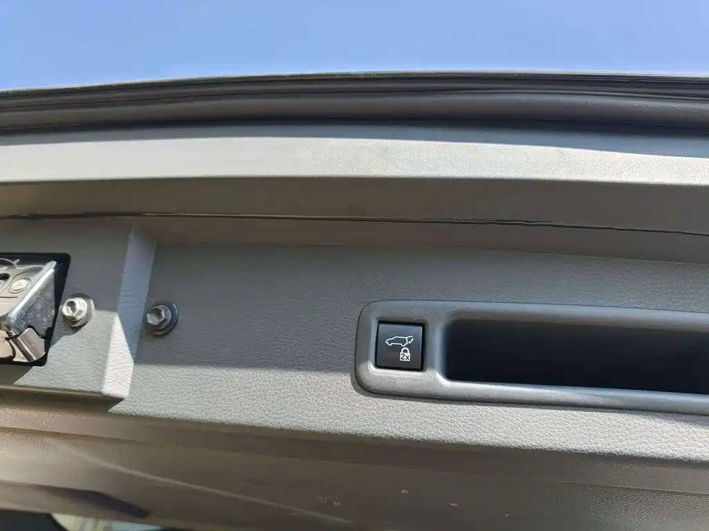 Toyota Granvia — миниатюра 41