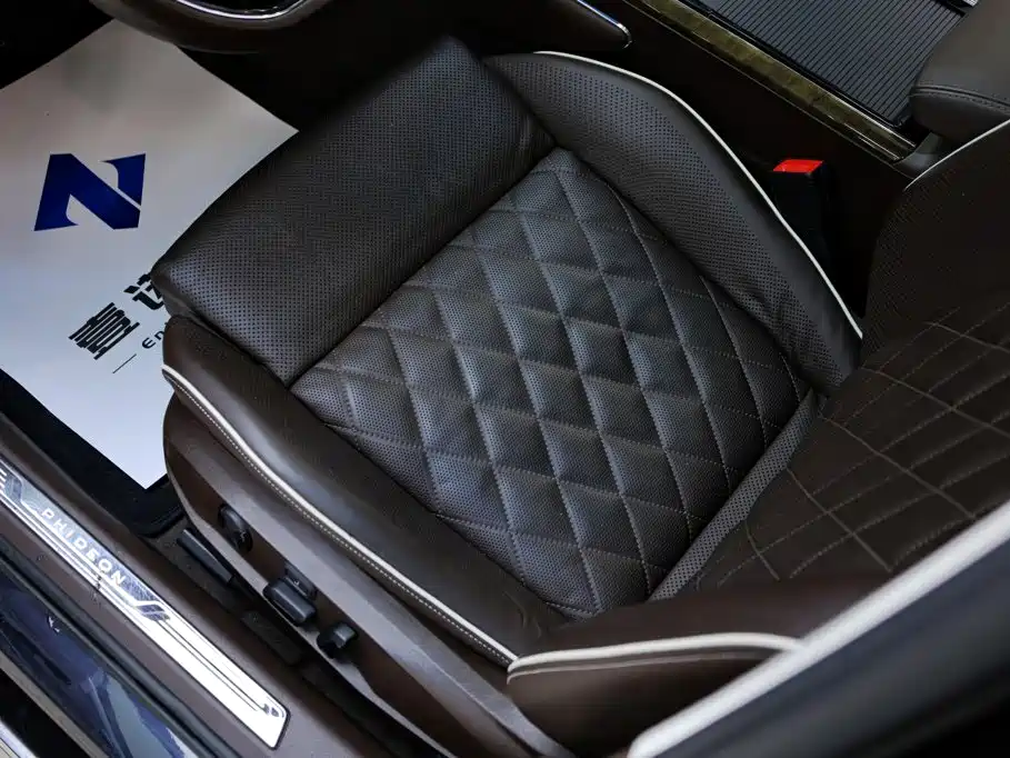 Volkswagen Phideon Facelift 380TSI 2WD Flagship Edition, фото 29