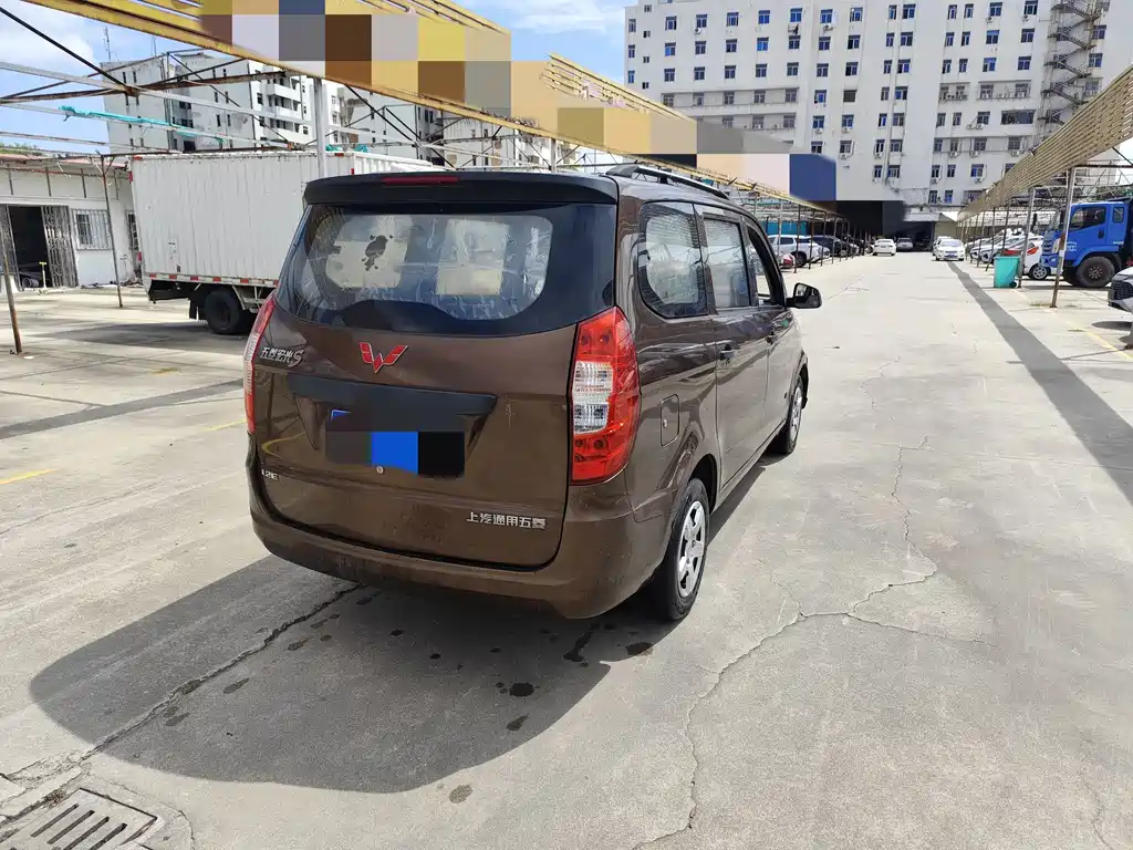 Wuling Hongguang — миниатюра 3