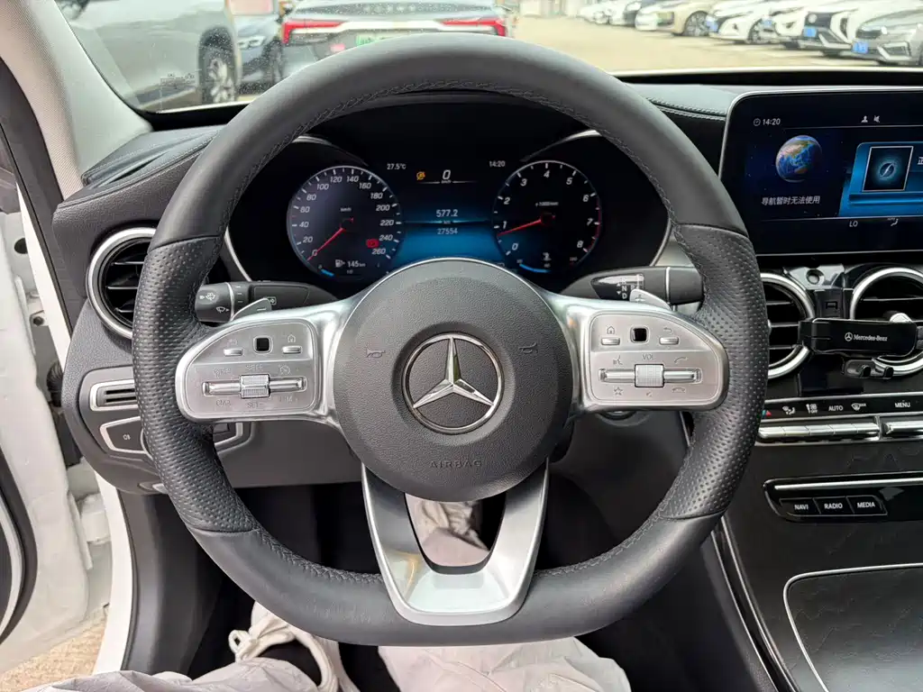 Mercedes-Benz C-Class — миниатюра 14