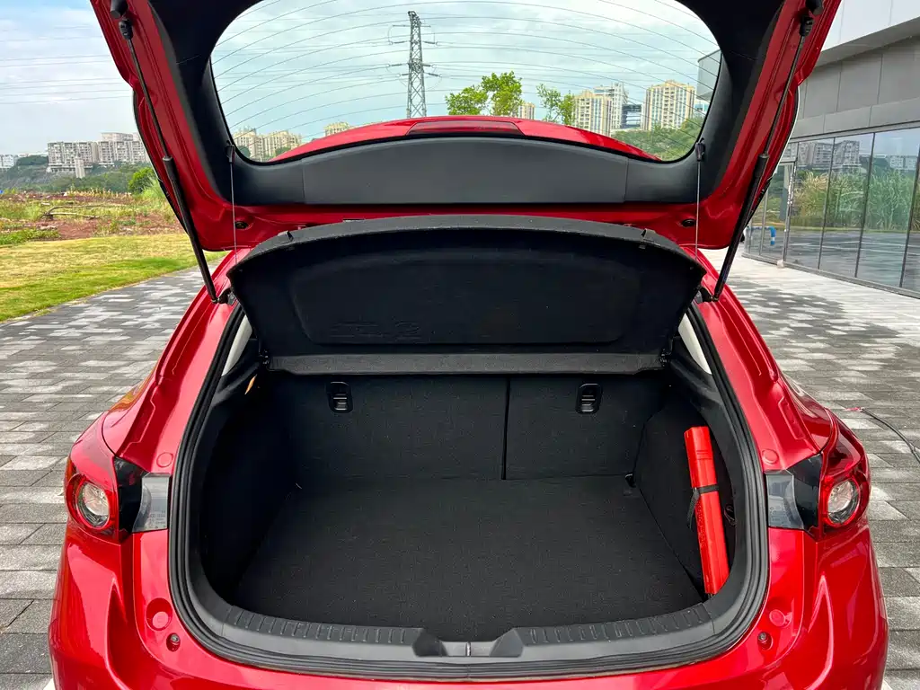 Mazda 3 Axela — миниатюра 16
