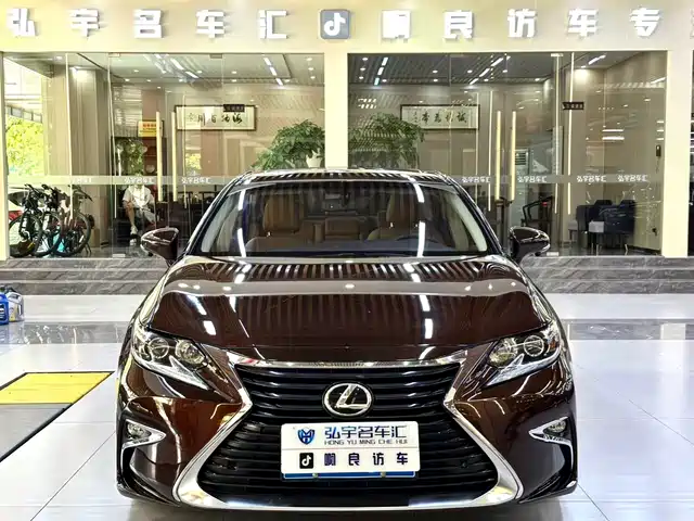 LEXUS  ES 2016
