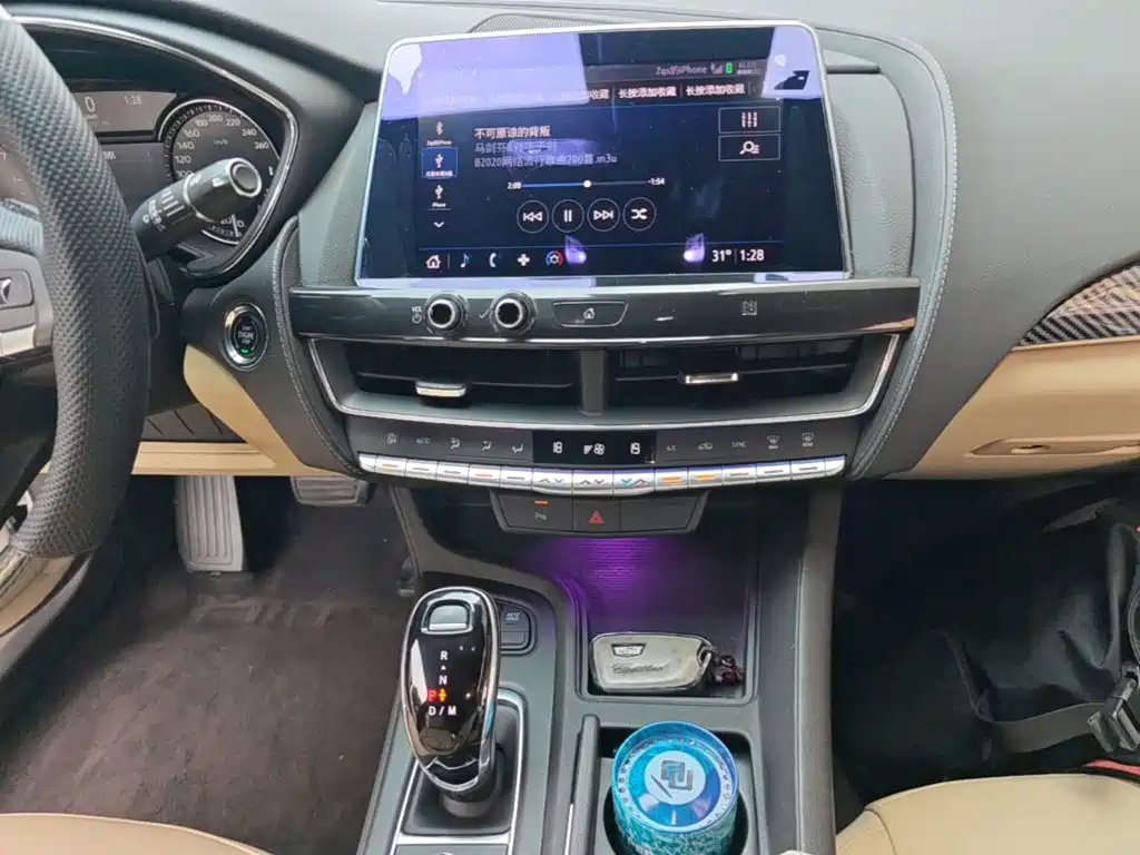 Cadillac CT5 — миниатюра 13