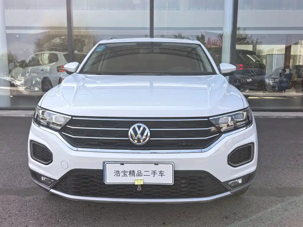 Volkswagen T-Roc — миниатюра 2