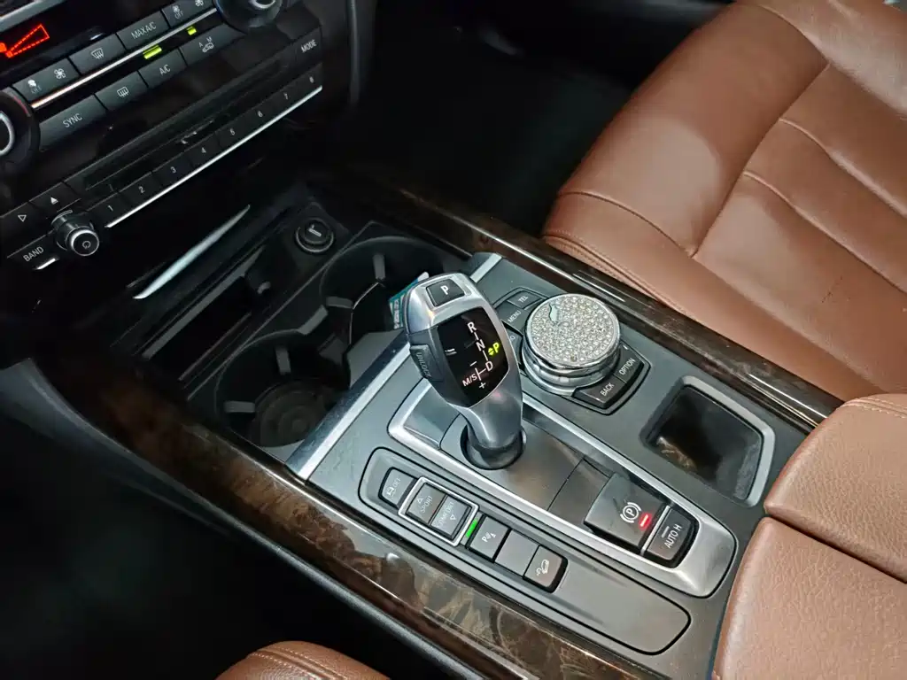 BMW X5 (Import) — миниатюра 10