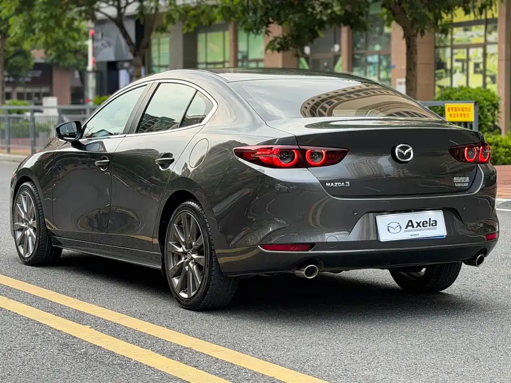 Mazda 3 Axela — миниатюра 15