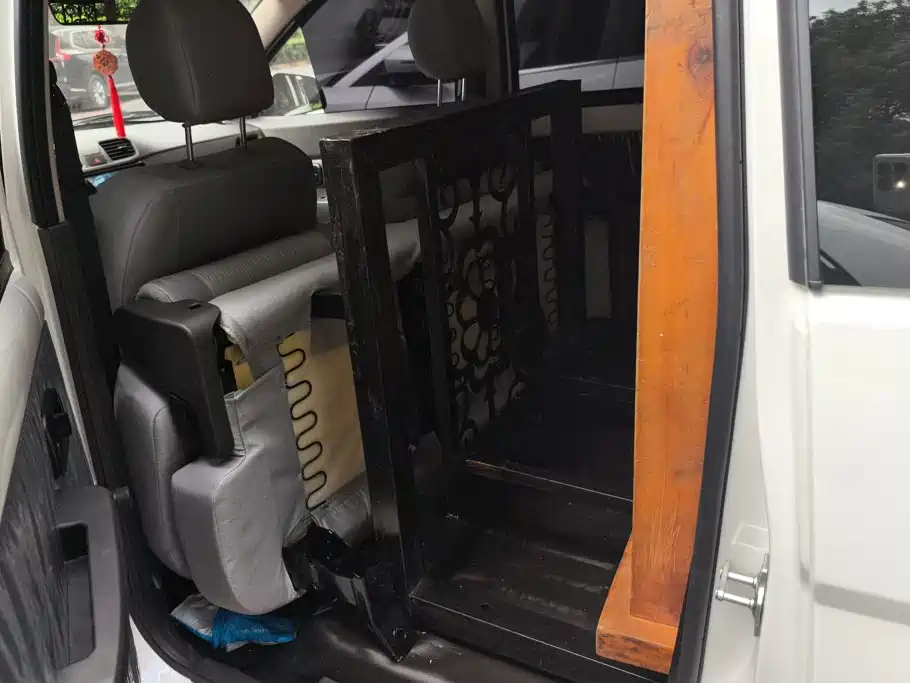 Wuling Hongguang — миниатюра 11
