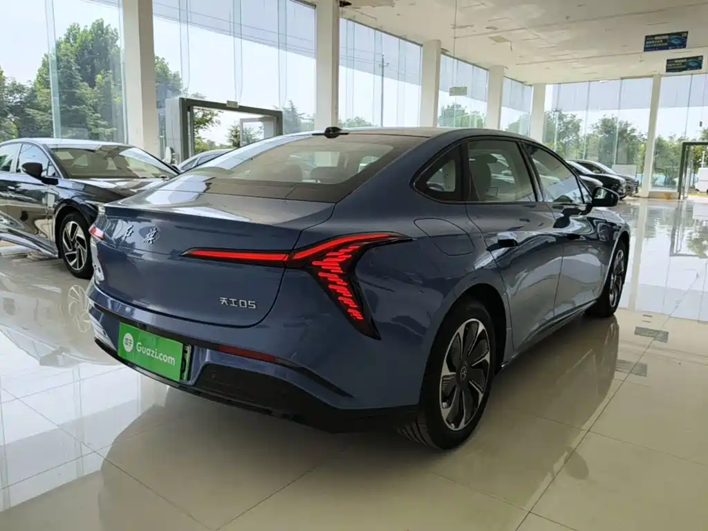 Hongqi Hongqi Tiangong 05 — миниатюра 7