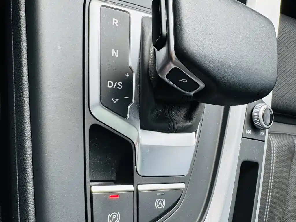 Audi A4L — миниатюра 14