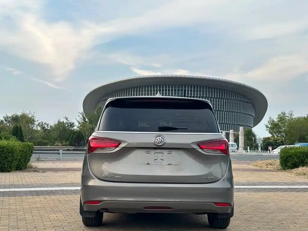 Buick GL6 — миниатюра 5