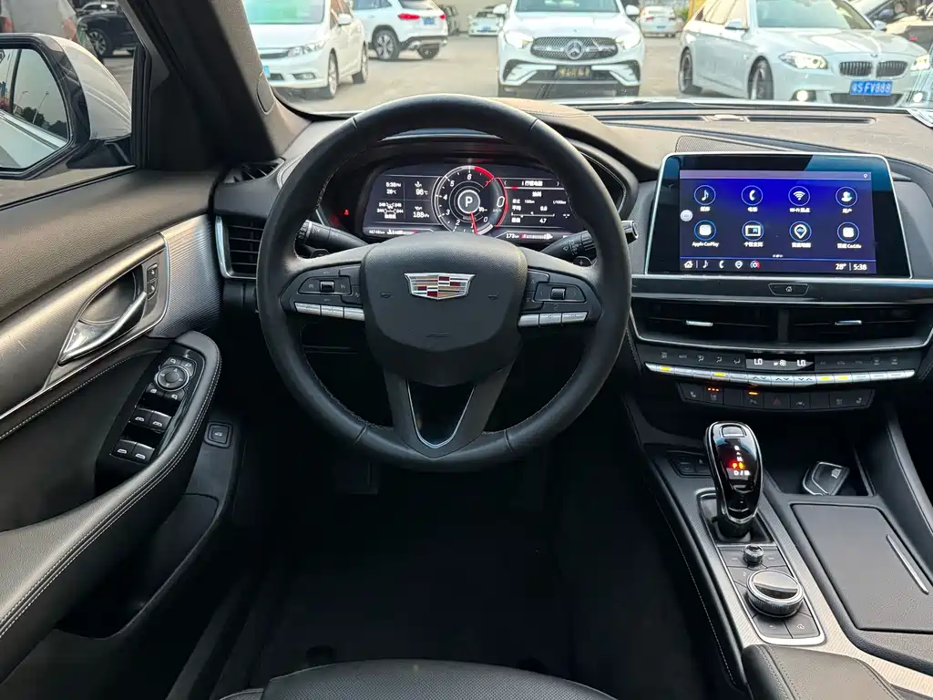Cadillac CT5 — миниатюра 6