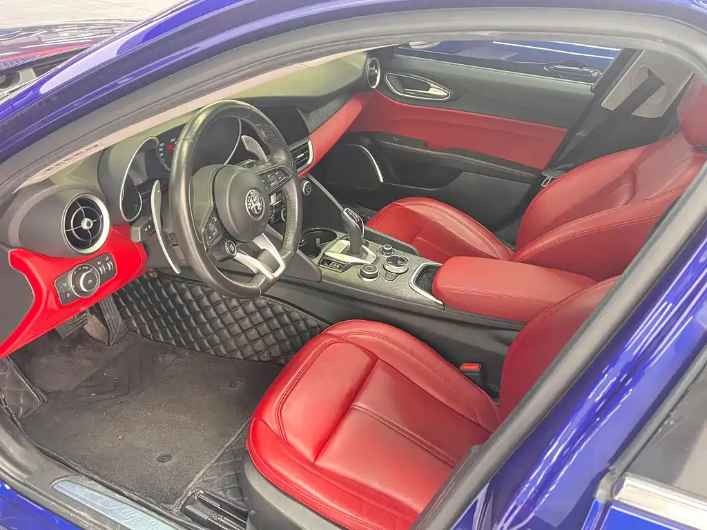 Alfa Romeo Giulia — миниатюра 5