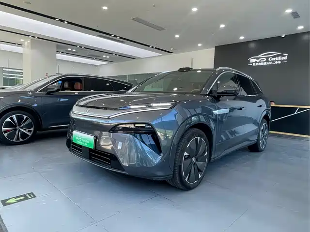BYD 唐L