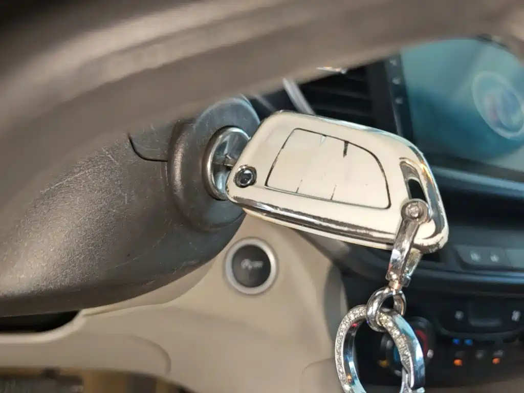 Buick Excelle — миниатюра 9