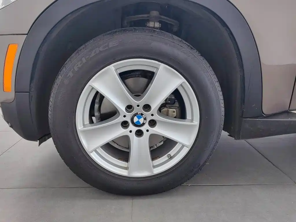 BMW X5 (Import) — миниатюра 12