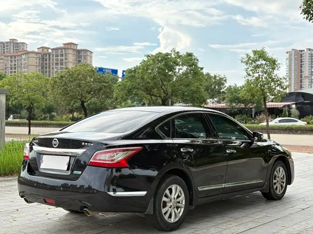 Nissan Teana — миниатюра 9