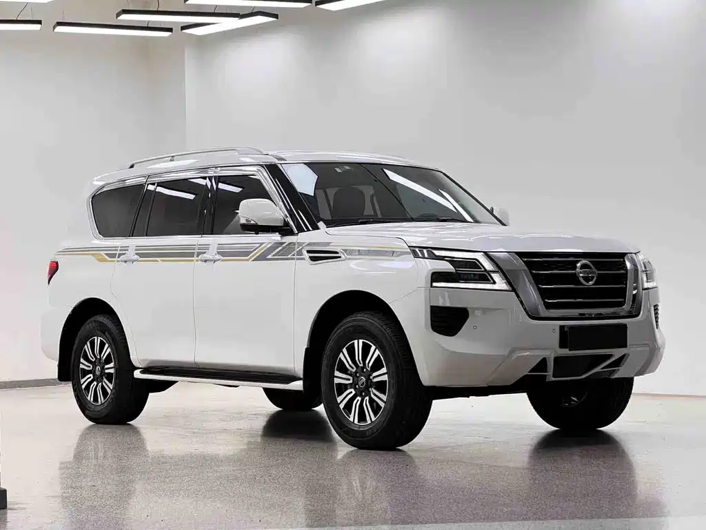 Nissan Patrol — миниатюра 3