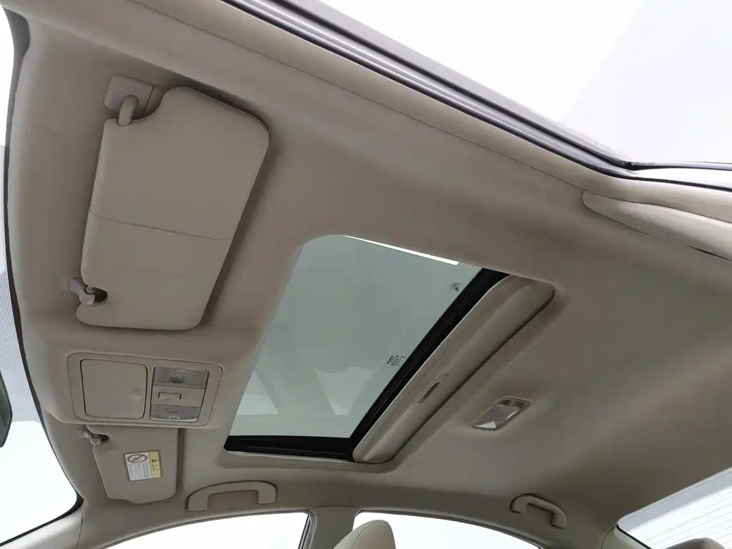 Nissan Sylphy — миниатюра 14