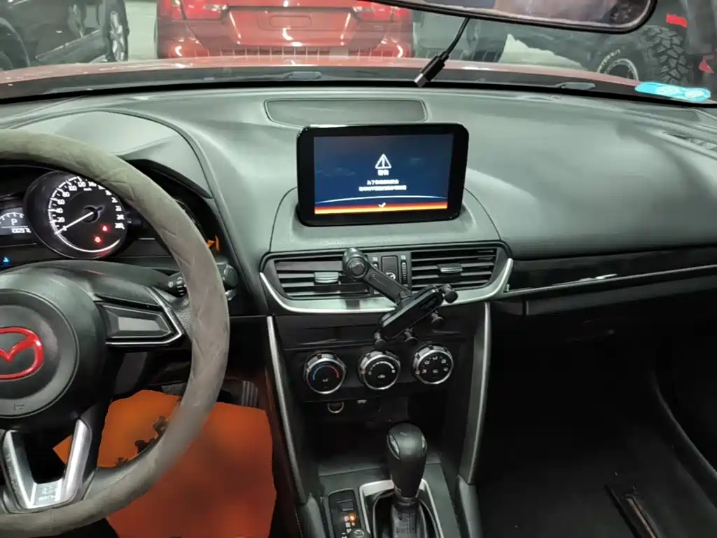 Mazda CX-4 — миниатюра 10