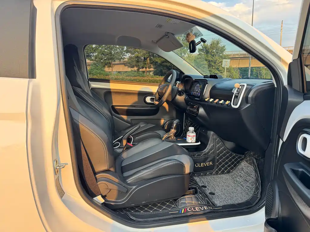 Roewe Clever — миниатюра 20