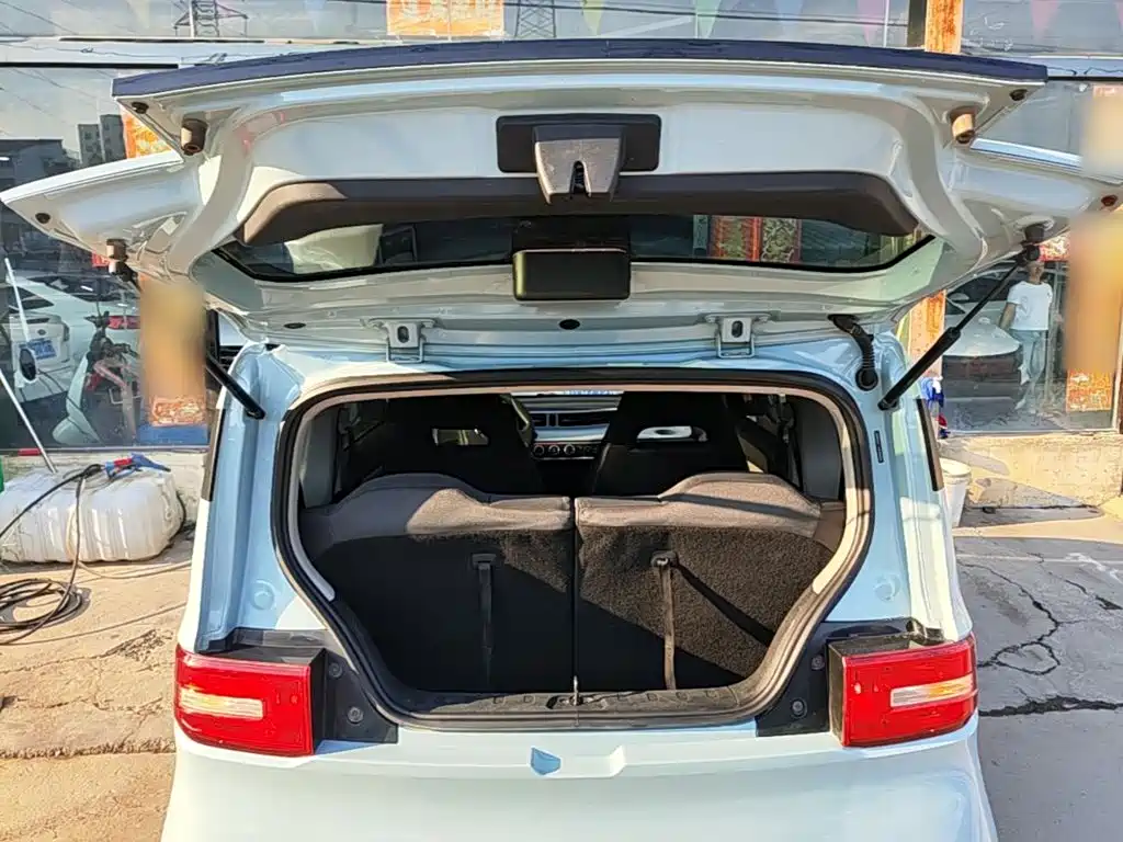 Wuling MINIEV — миниатюра 19