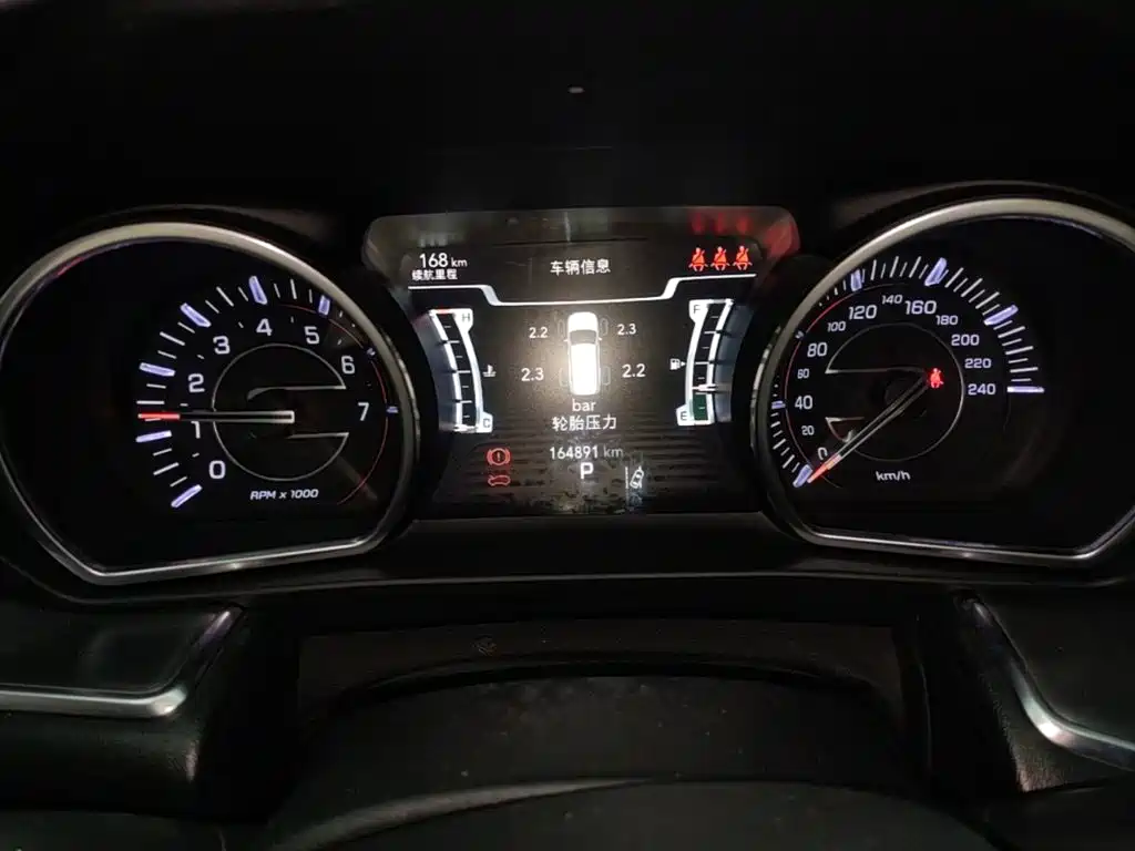 Jeep Grand Commander — миниатюра 12