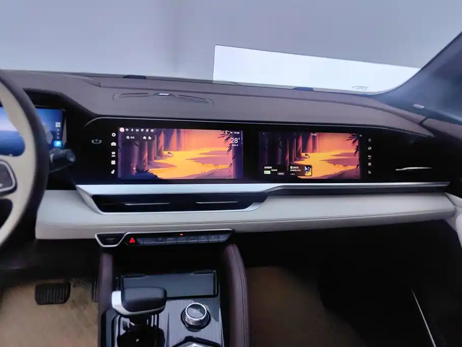 Geely Xingyue L — миниатюра 13