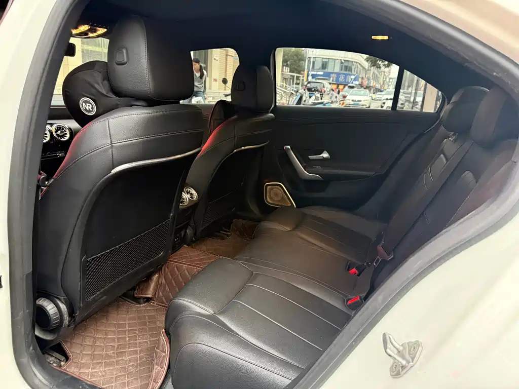 Mercedes-Benz A-Class — миниатюра 6
