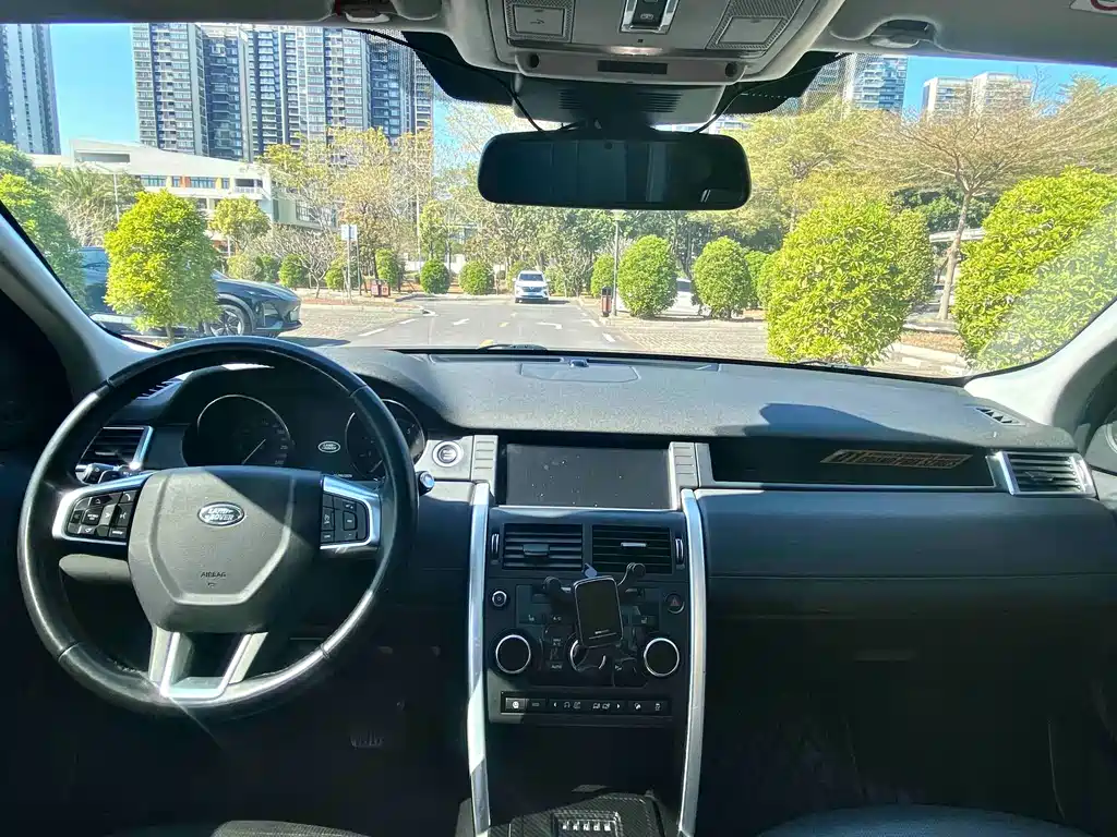 Land Rover Discovery Sport — миниатюра 14