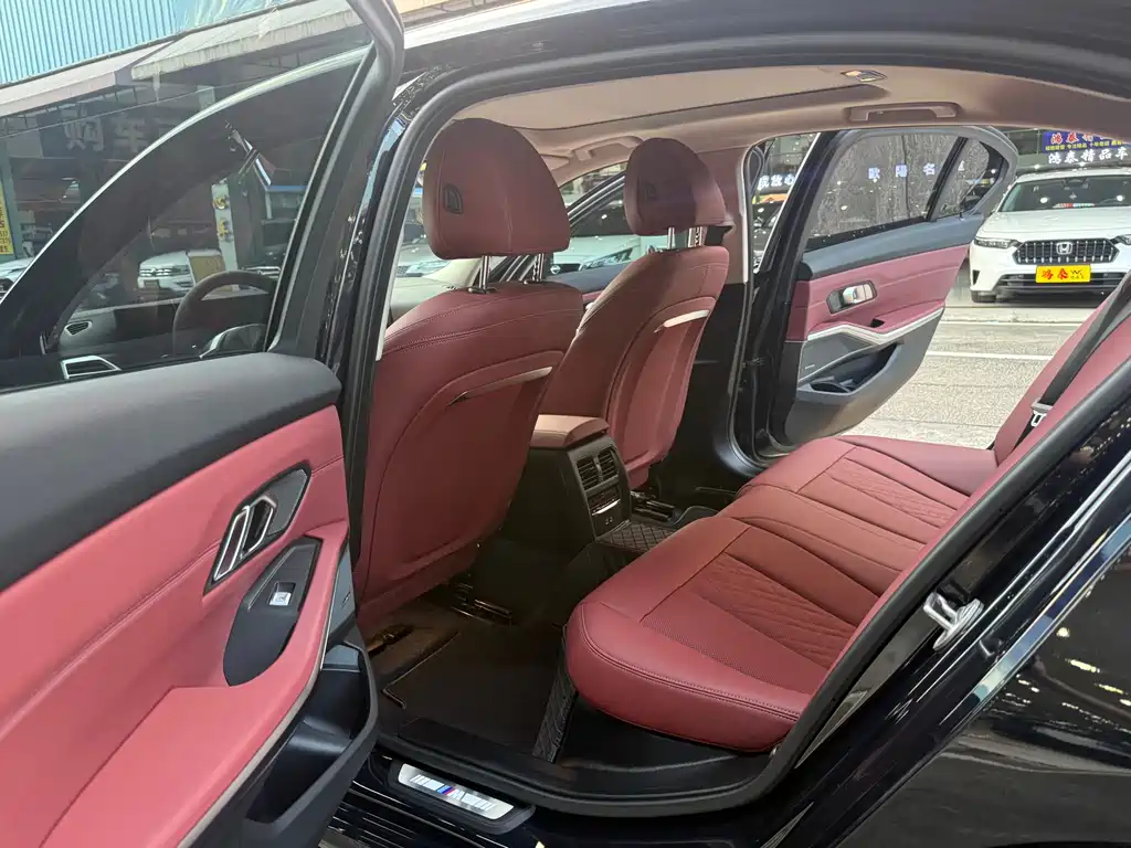 BMW 3 Series 3 2026 330Li M Sport