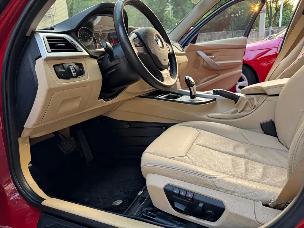 BMW 3 Series — миниатюра 12