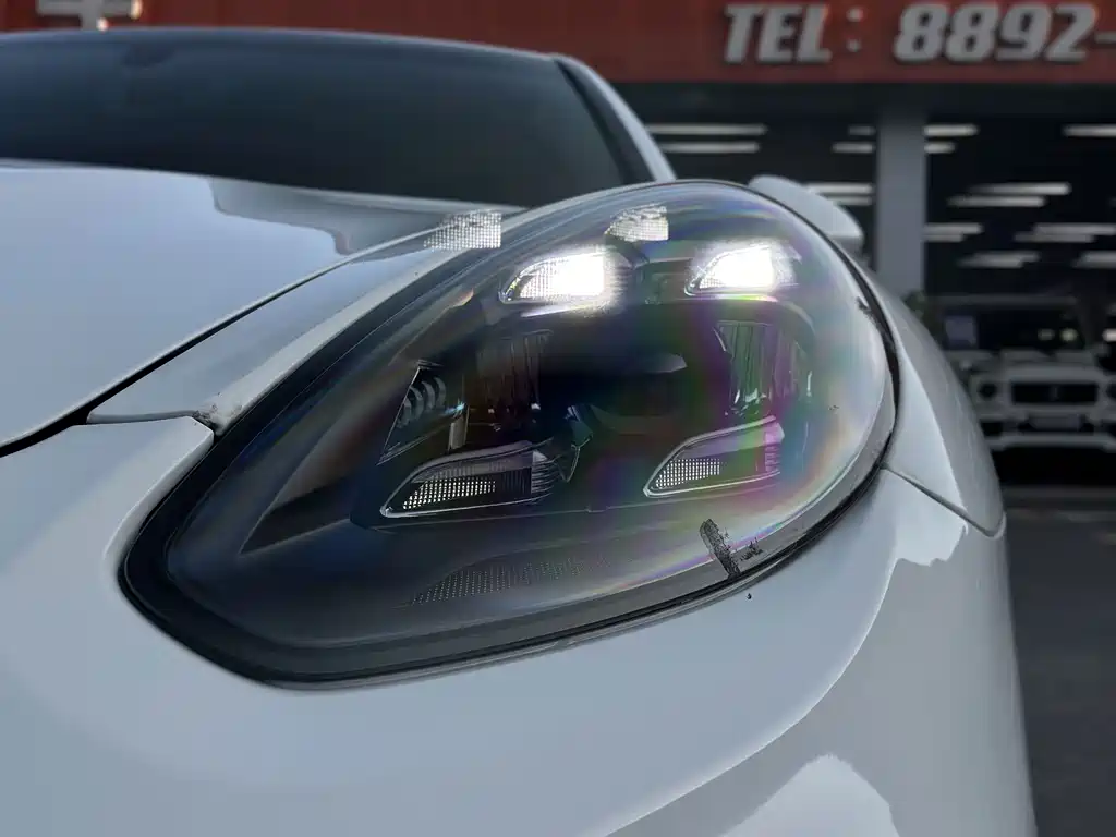 Porsche Panamera — миниатюра 4