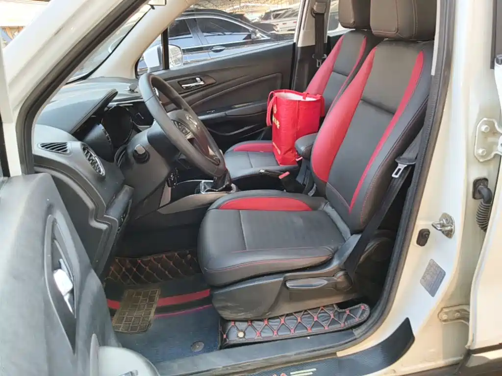 Changan CS15 — миниатюра 15