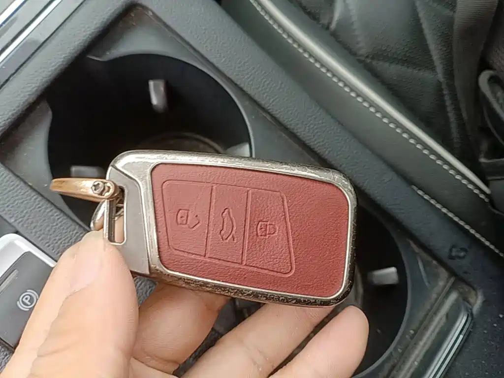 Volkswagen 迈腾 PHEV — миниатюра 9