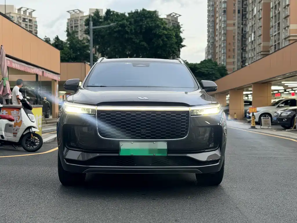 Li Auto Li ONE — миниатюра 2