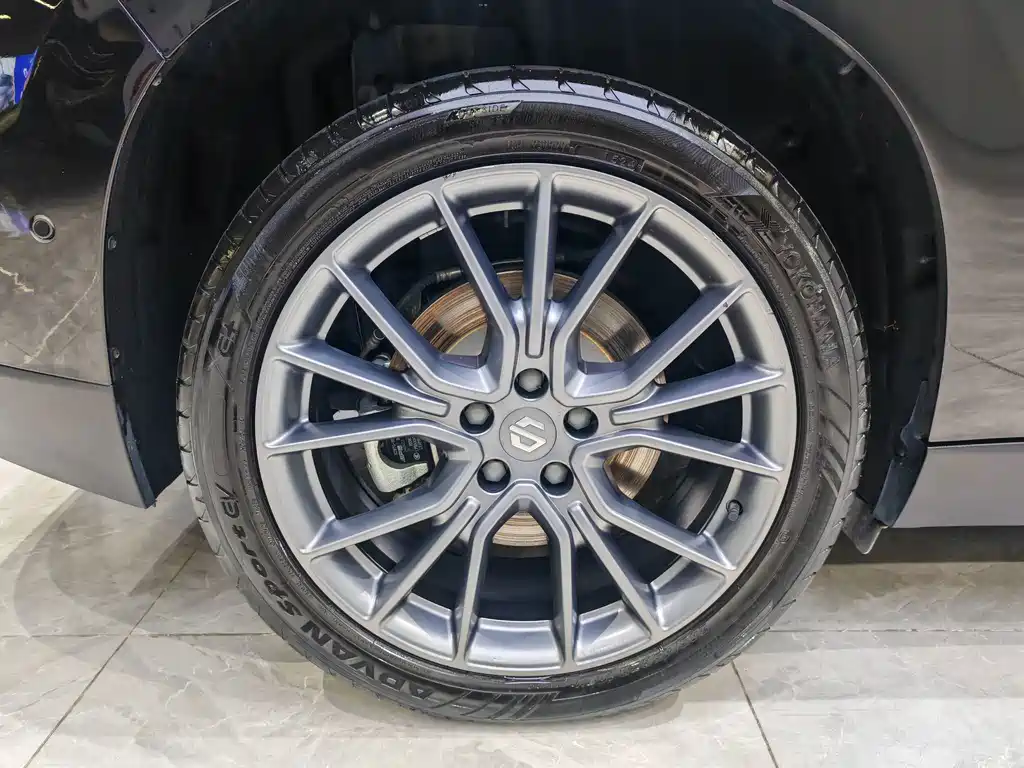 Leapmotor Leapmotor C10 — миниатюра 10