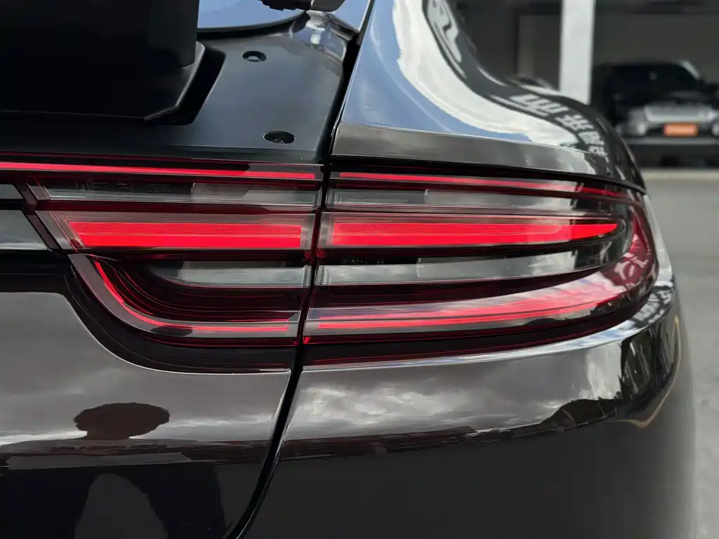 Porsche Panamera — миниатюра 5