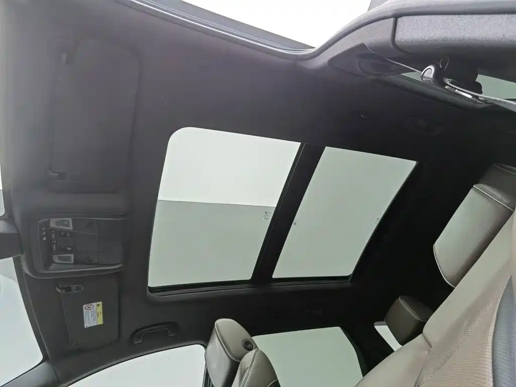 Buick Enclave — миниатюра 14