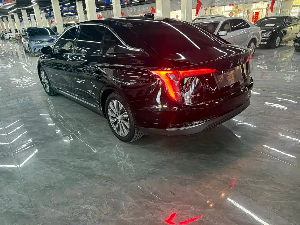 Hongqi Hongqi E-QM5 — миниатюра 6