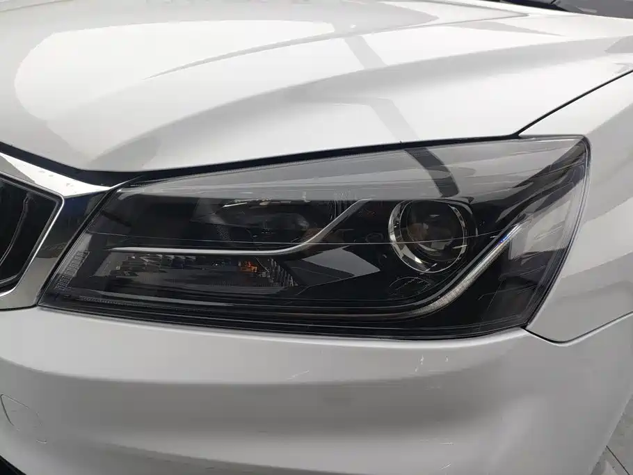 Geely Emgrand — миниатюра 5